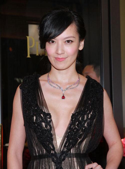 Kelly Lin Sexy and Hottest Photos , Latest Pics