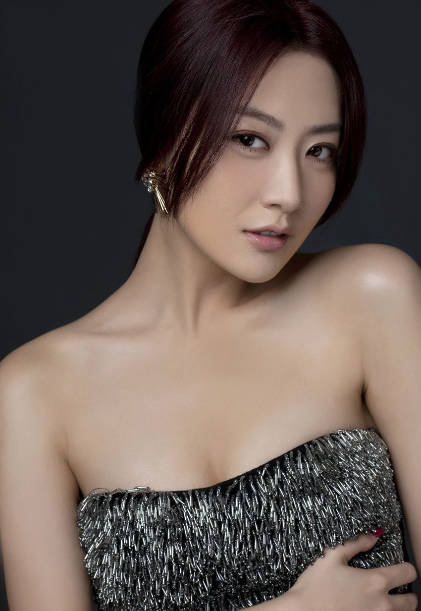 Bing Bai Sexy and Hottest Photos , Latest Pics