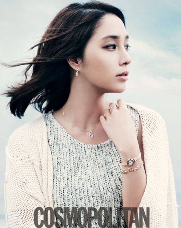 Lee Min-Jung Sexy and Hottest Photos , Latest Pics