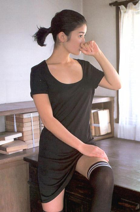 Hikari Ishida Sexy and Hottest Photos , Latest Pics
