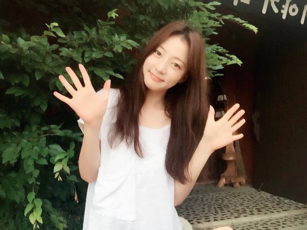 Song Ha-Yoon Sexy and Hottest Photos , Latest Pics