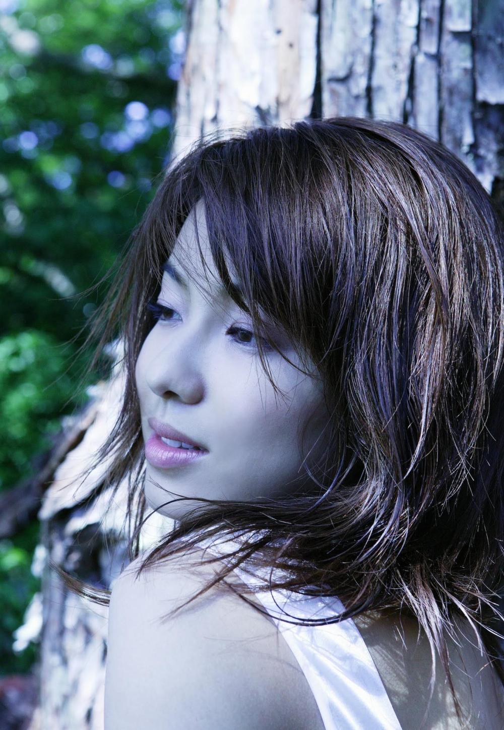 Rina Uchiyama Sexy and Hottest Photos , Latest Pics
