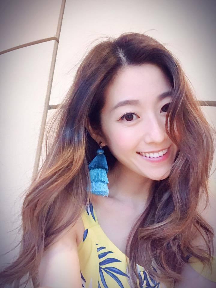 Yoyo Chen Sexy and Hottest Photos , Latest Pics
