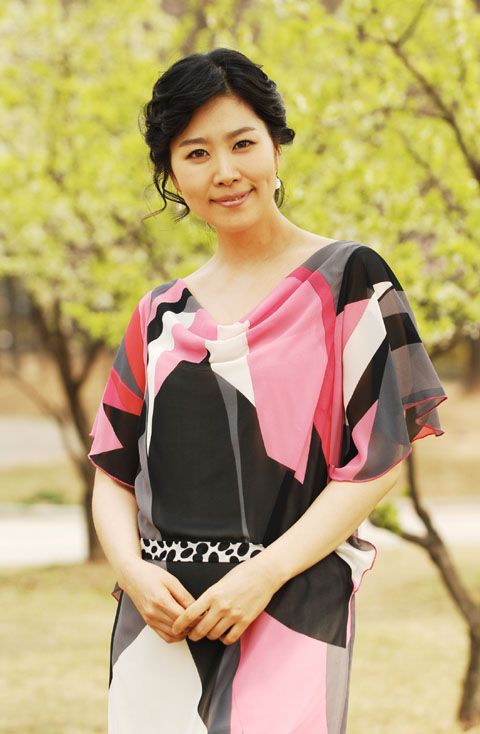 Kim Ji-yeong Sexy and Hottest Photos , Latest Pics