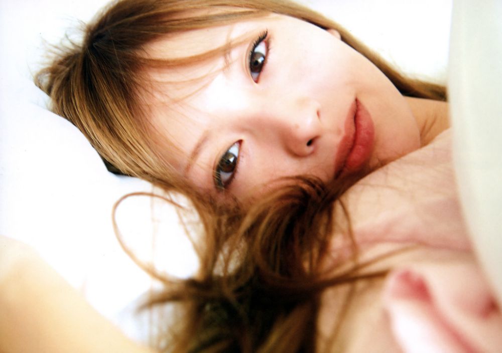 Emi Suzuki Sexy and Hottest Photos , Latest Pics