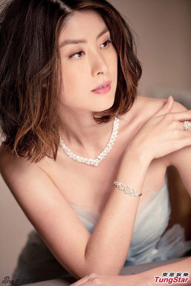 Kelly Chen Sexy and Hottest Photos , Latest Pics