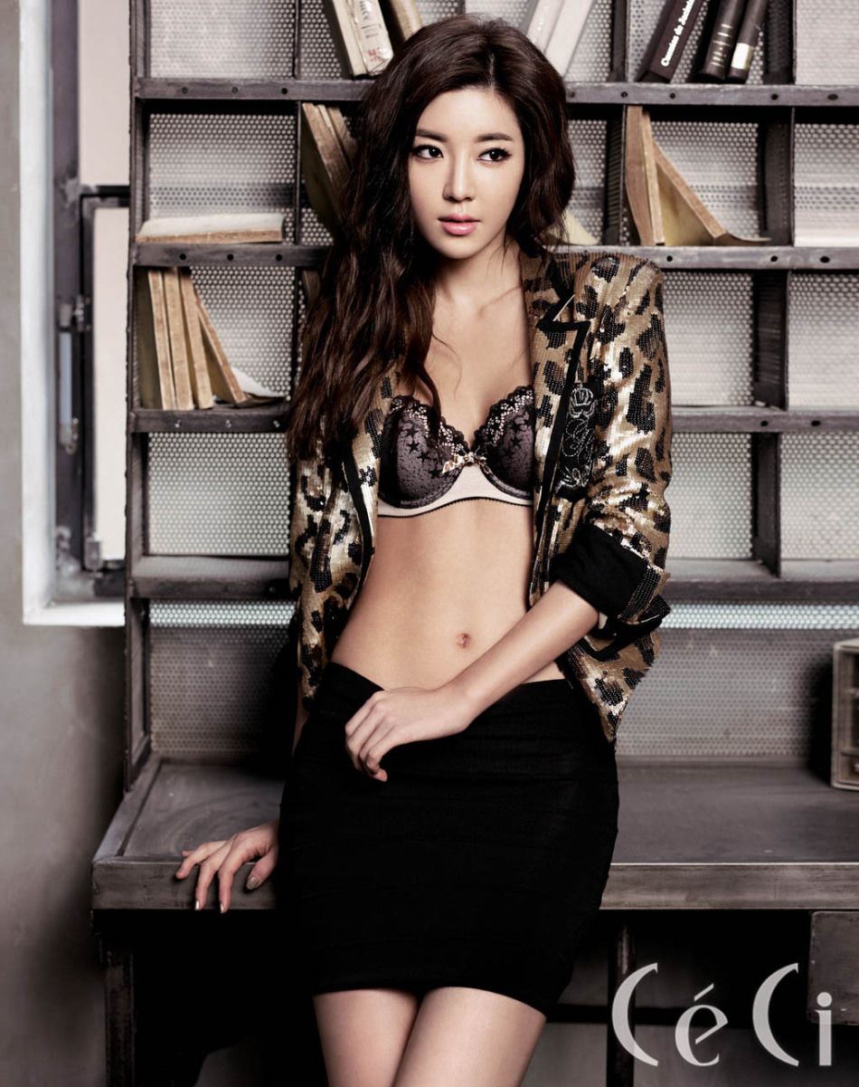 Han-byeol Park Sexy and Hottest Photos , Latest Pics