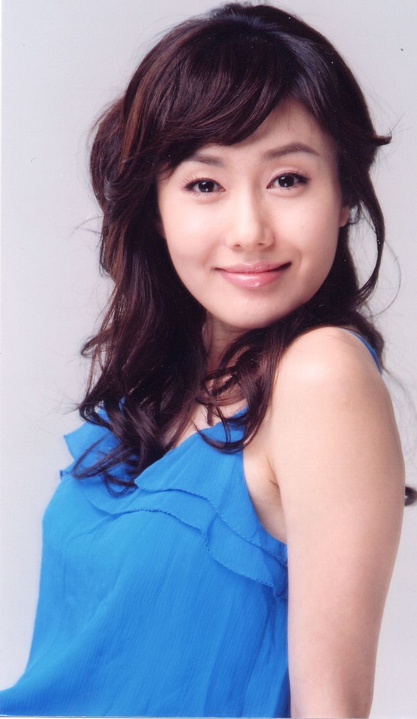 Kim Ji-Soo Sexy and Hottest Photos , Latest Pics