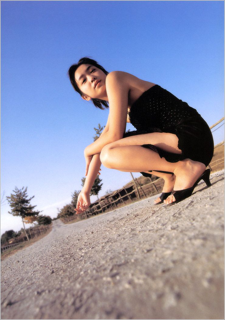 Chizuru Ikewaki Sexy and Hottest Photos , Latest Pics