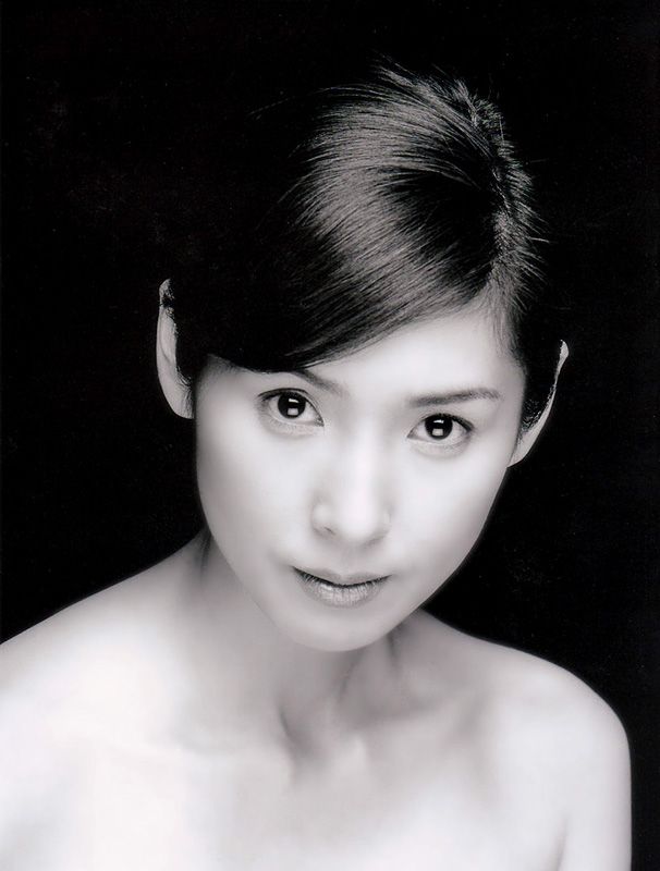 Hitomi Kuroki Sexy and Hottest Photos , Latest Pics