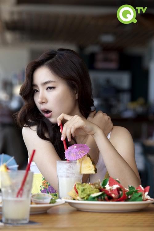 Shin Se-Kyung Sexy and Hottest Photos , Latest Pics