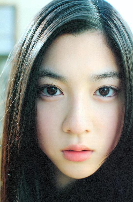 Ayaka Miyoshi Sexy and Hottest Photos , Latest Pics