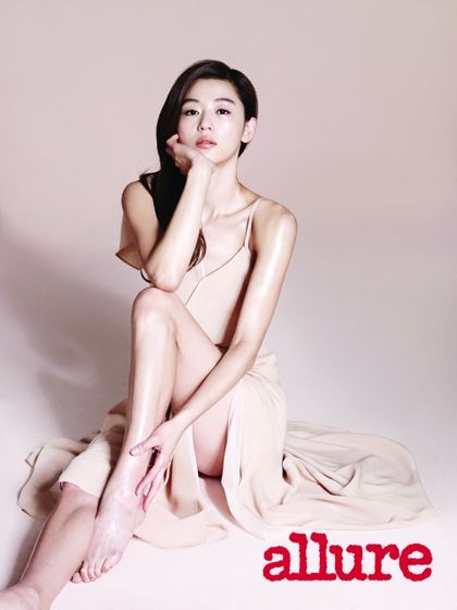 Jun Ji-hyun Sexy and Hottest Photos , Latest Pics