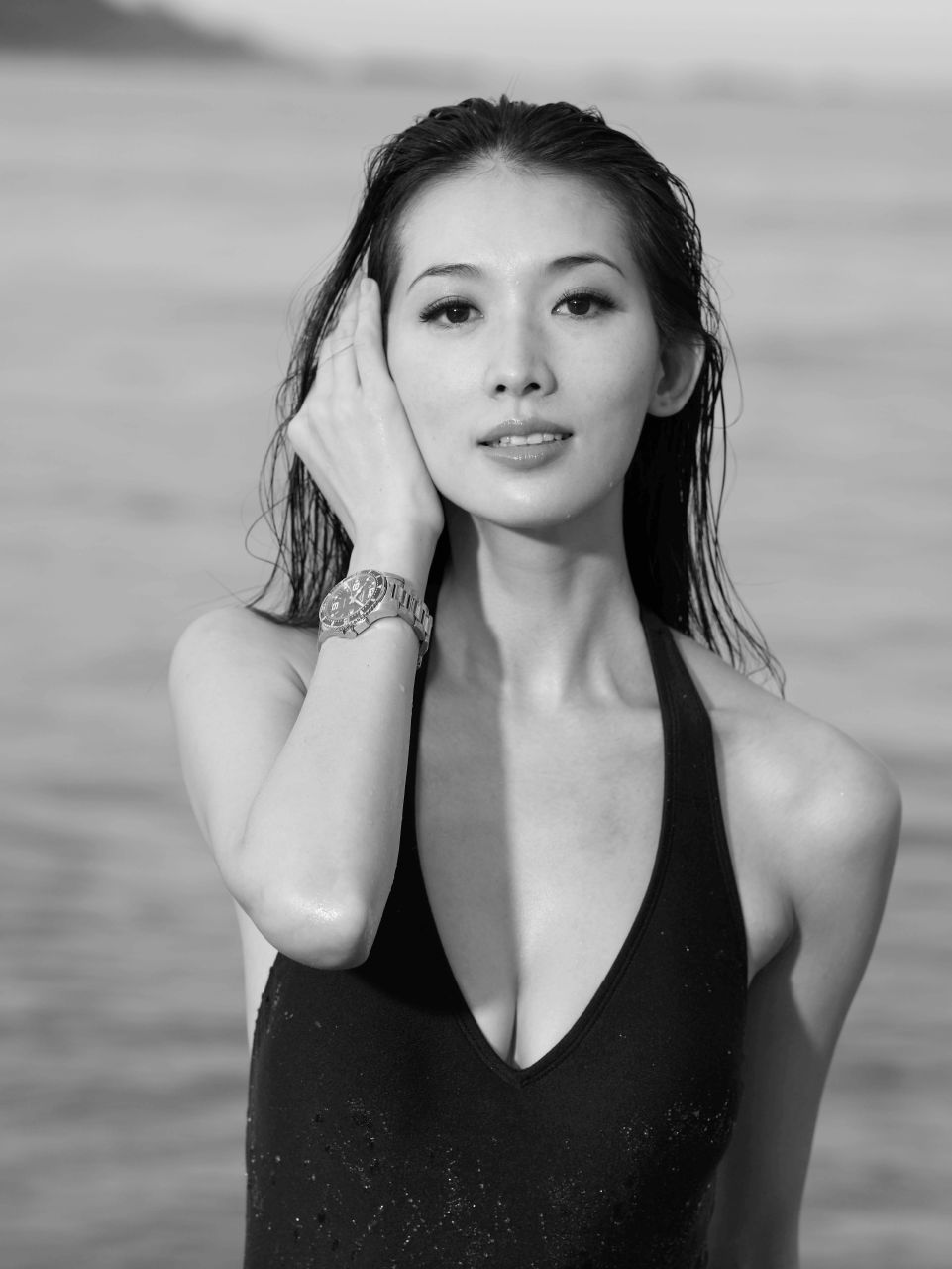 Chi-Ling Lin Sexy and Hottest Photos , Latest Pics