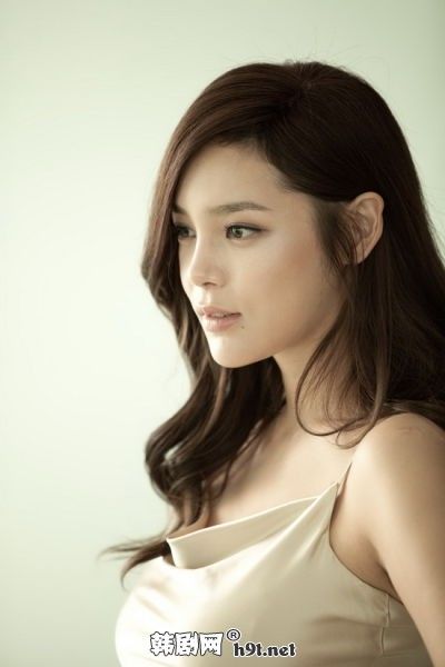 Si-yeon Park Sexy and Hottest Photos , Latest Pics