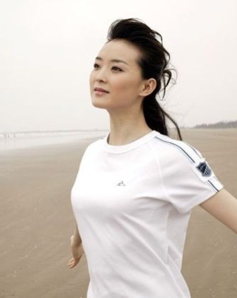Yan Wang Sexy and Hottest Photos , Latest Pics