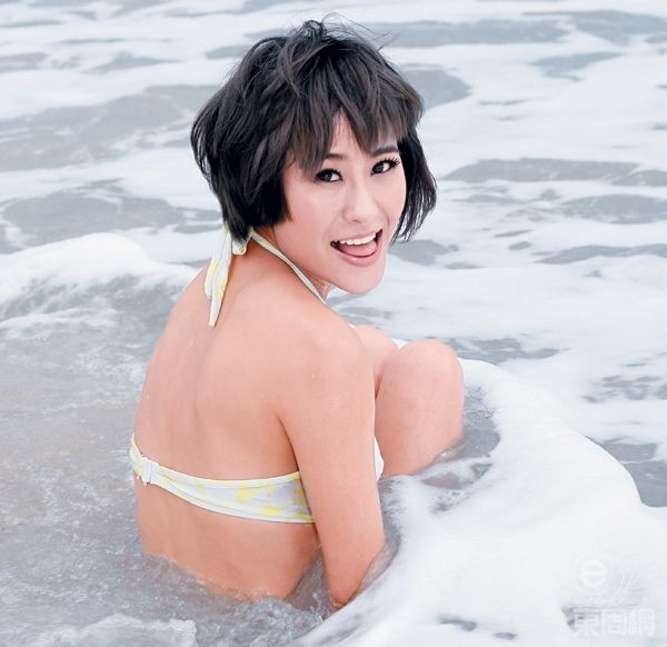 Qing-Qing Wu Sexy and Hottest Photos , Latest Pics