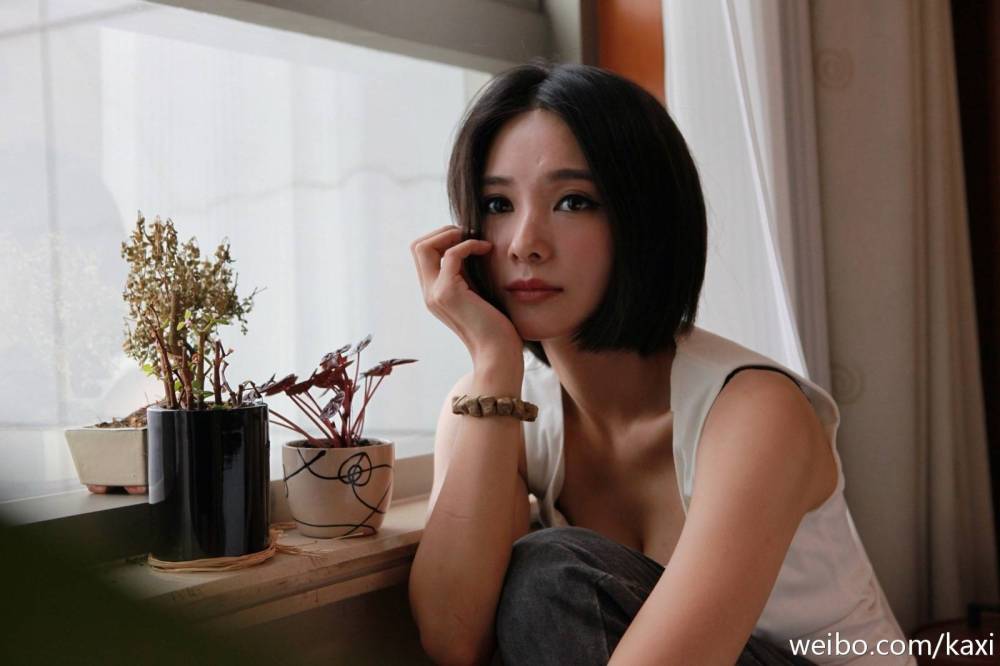 Amber Xu Sexy and Hottest Photos , Latest Pics