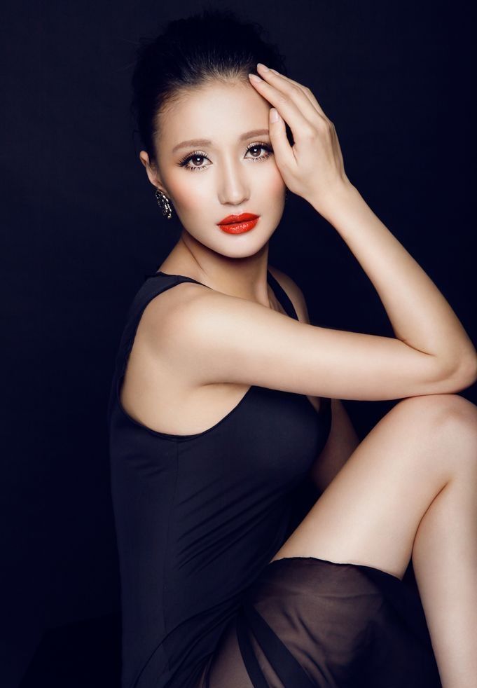 Meixi Wan Sexy and Hottest Photos , Latest Pics