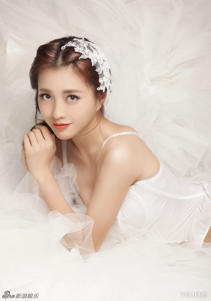 Wenjing Bao Sexy and Hottest Photos , Latest Pics