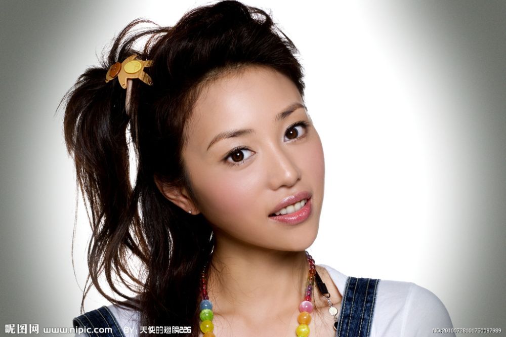 Lingxin Zhang Sexy and Hottest Photos , Latest Pics