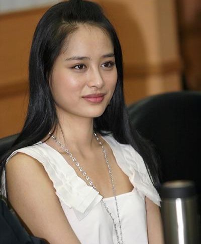 Lingmeng Hu Sexy and Hottest Photos , Latest Pics