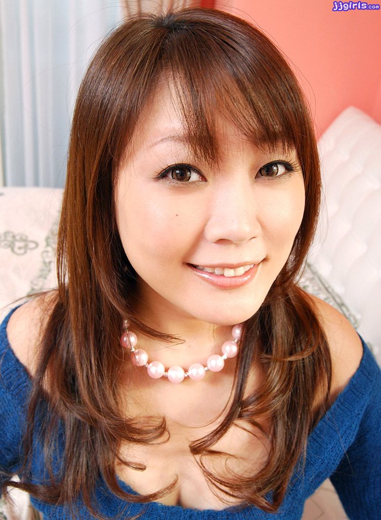 Hinata Komiya Sexy and Hottest Photos , Latest Pics