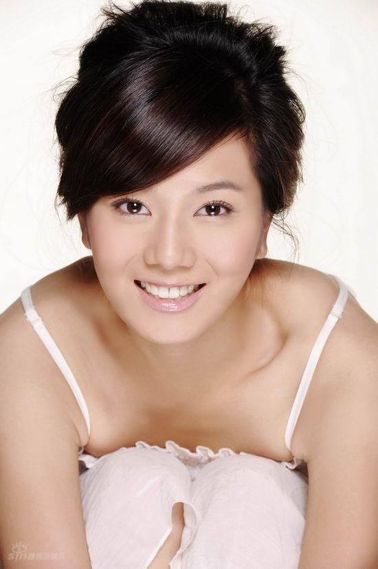 Yang Peng Sexy and Hottest Photos , Latest Pics