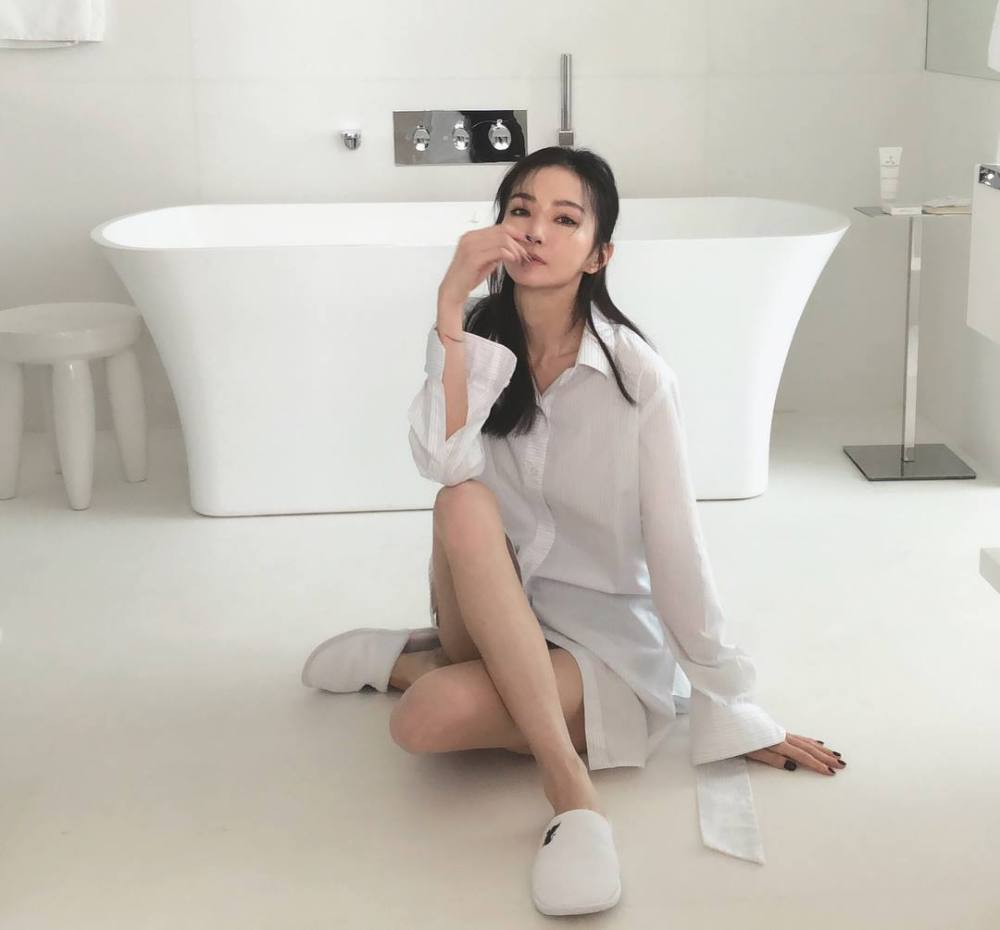 Jeannie Hsieh Sexy and Hottest Photos , Latest Pics