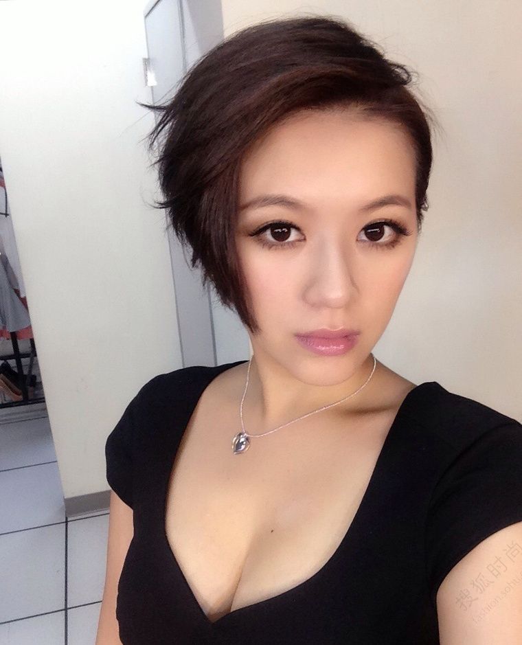 Yuni Lee Sexy and Hottest Photos , Latest Pics