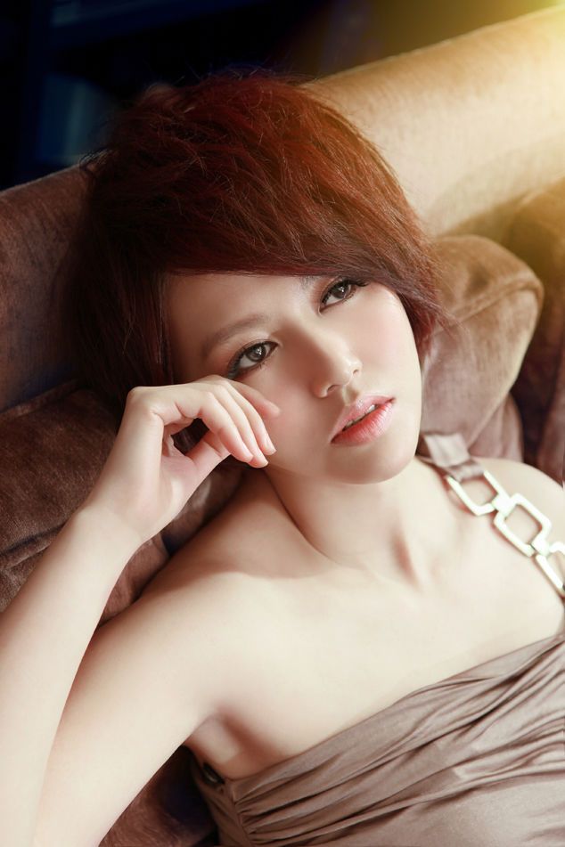Weiwei Tan Sexy and Hottest Photos , Latest Pics