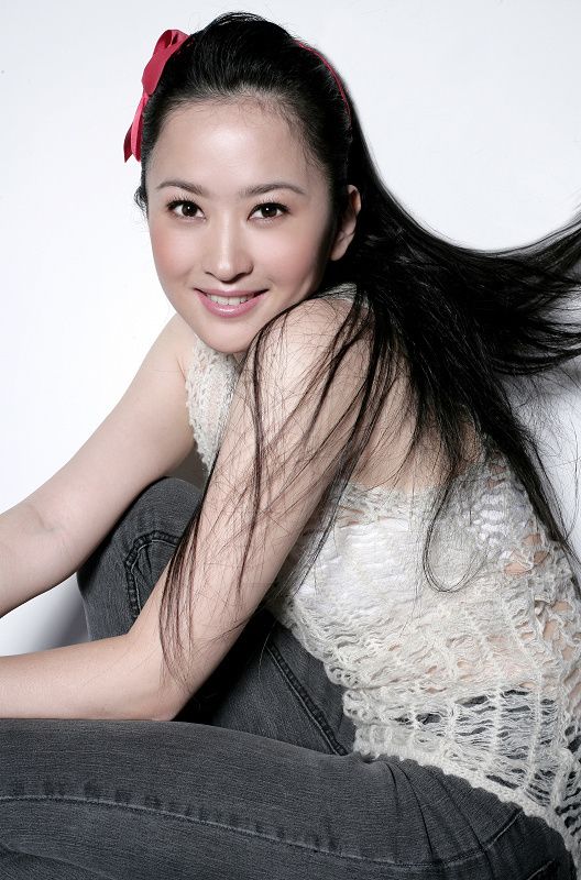 Rui Yang Sexy and Hottest Photos , Latest Pics
