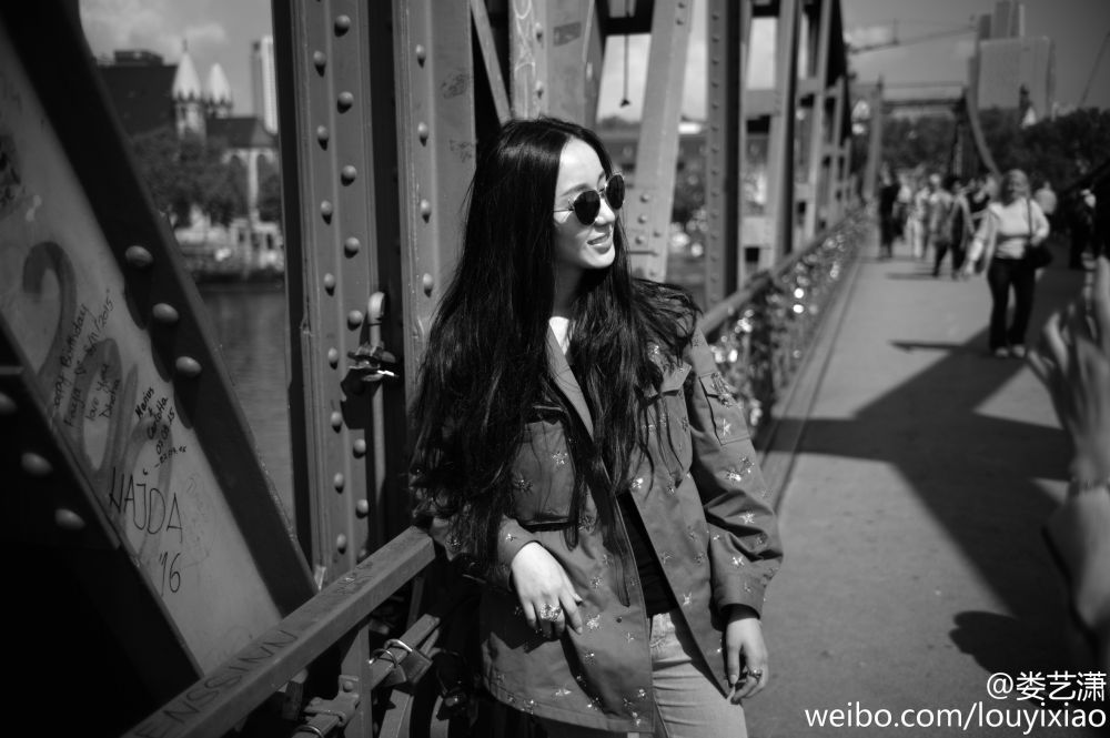 Yixiao Lou Sexy and Hottest Photos , Latest Pics