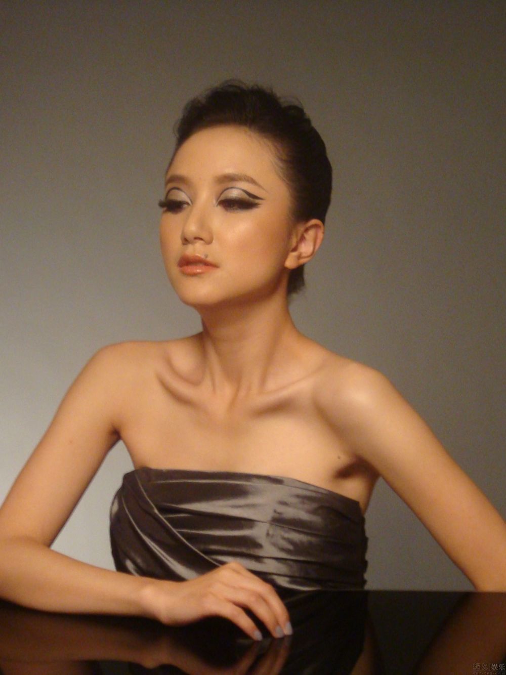 Qian Li Sexy and Hottest Photos , Latest Pics
