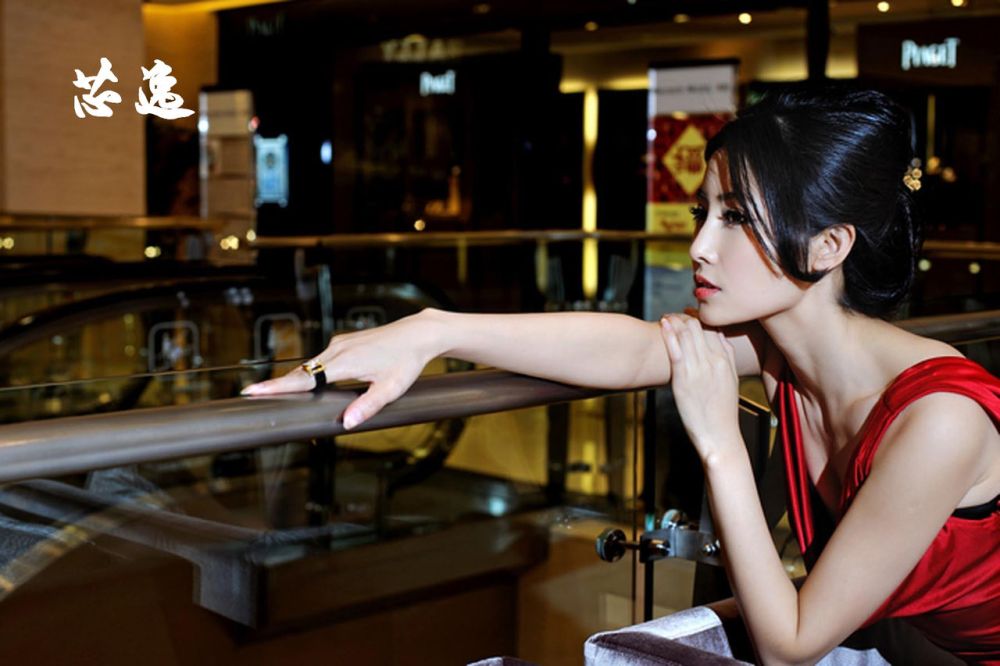 Xinyi Li Sexy and Hottest Photos , Latest Pics