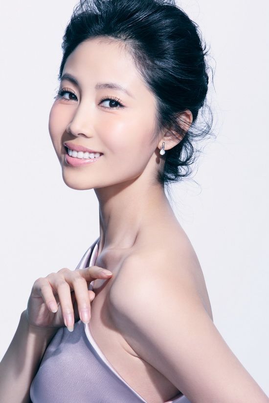 Xinyi Li Sexy and Hottest Photos , Latest Pics