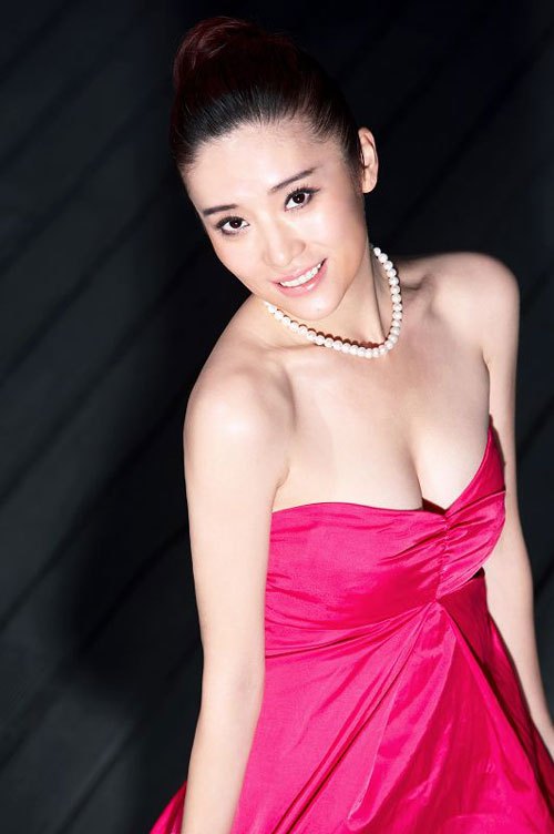 Tong Zhang Sexy and Hottest Photos , Latest Pics