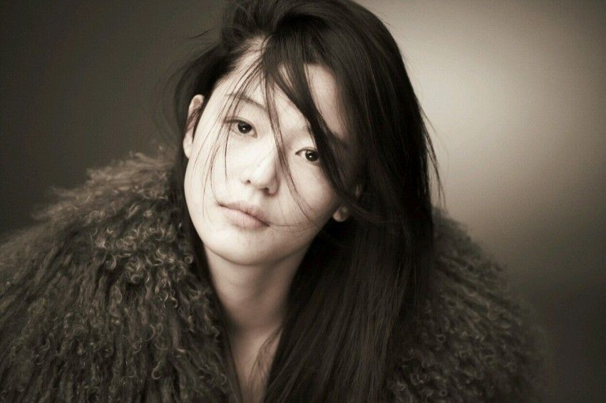 Jun Ji-hyun Sexy and Hottest Photos , Latest Pics