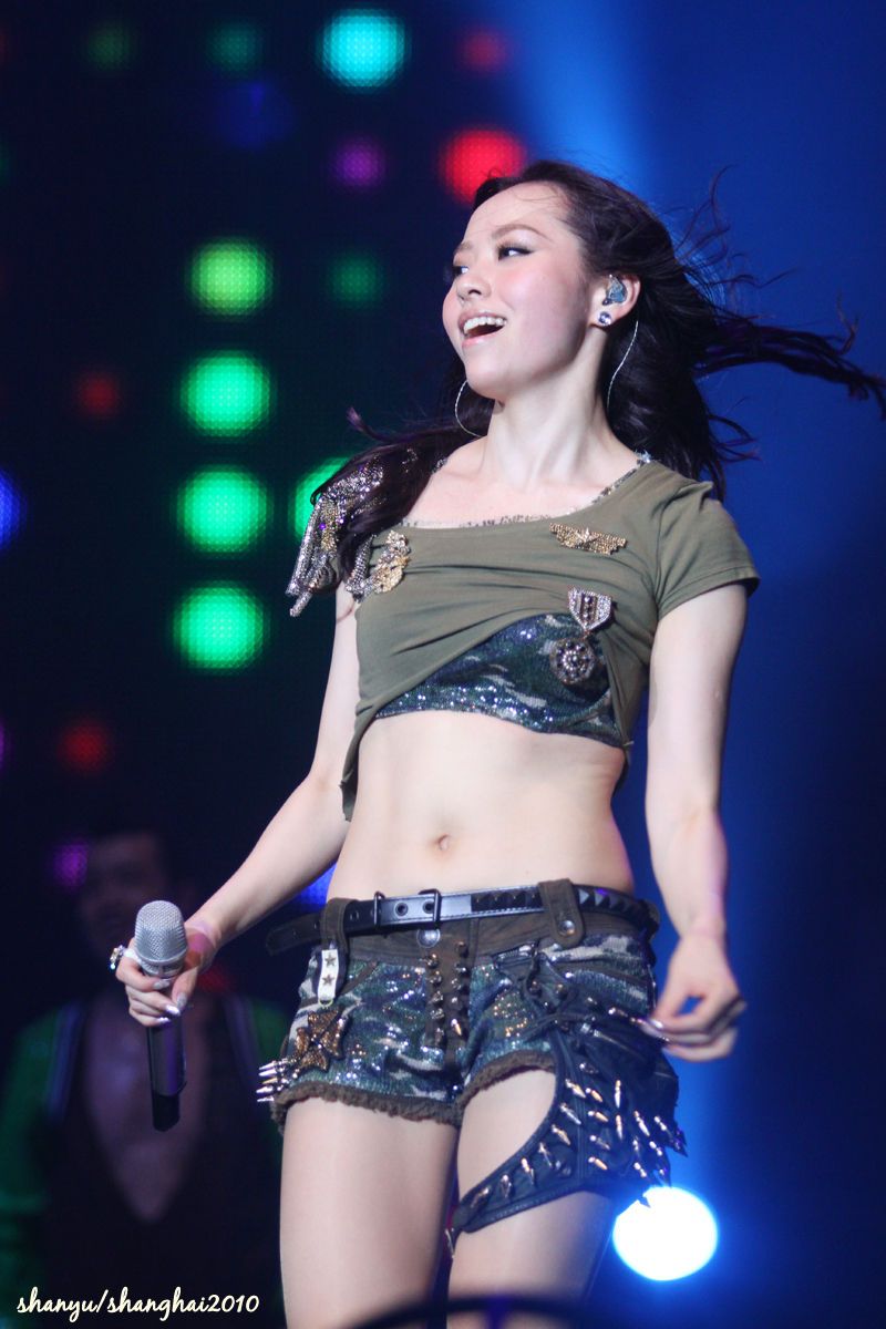 Jane Zhang Sexy and Hottest Photos , Latest Pics