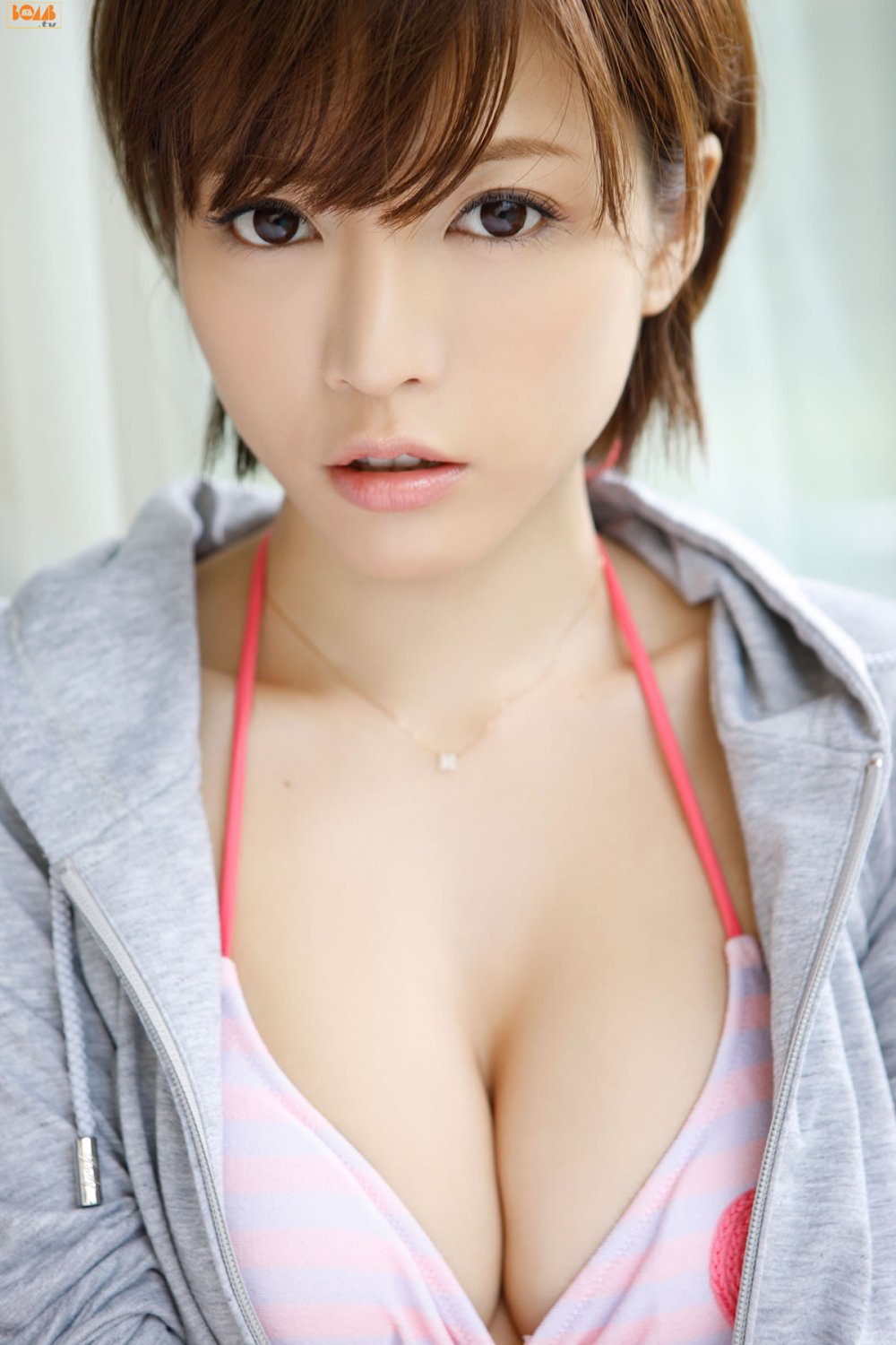 Yumiko Shaku Sexy and Hottest Photos , Latest Pics