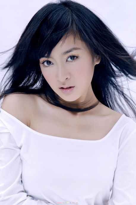 Wenjia Wu Sexy and Hottest Photos , Latest Pics