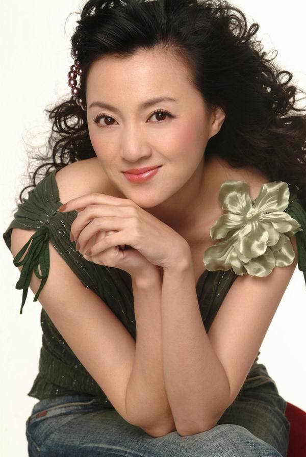 Yuting Jin Sexy and Hottest Photos , Latest Pics