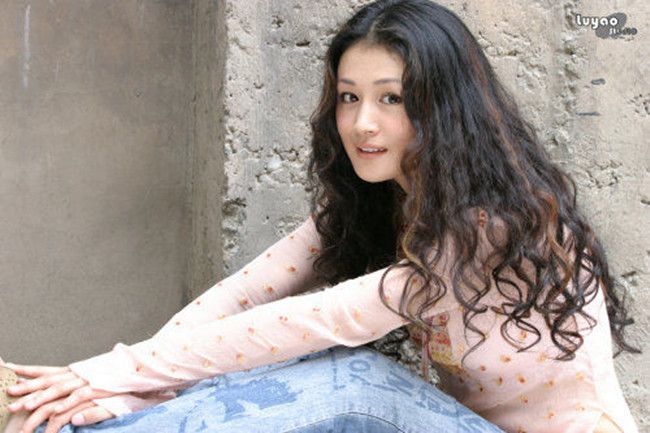 Yuexian Yu Sexy and Hottest Photos , Latest Pics