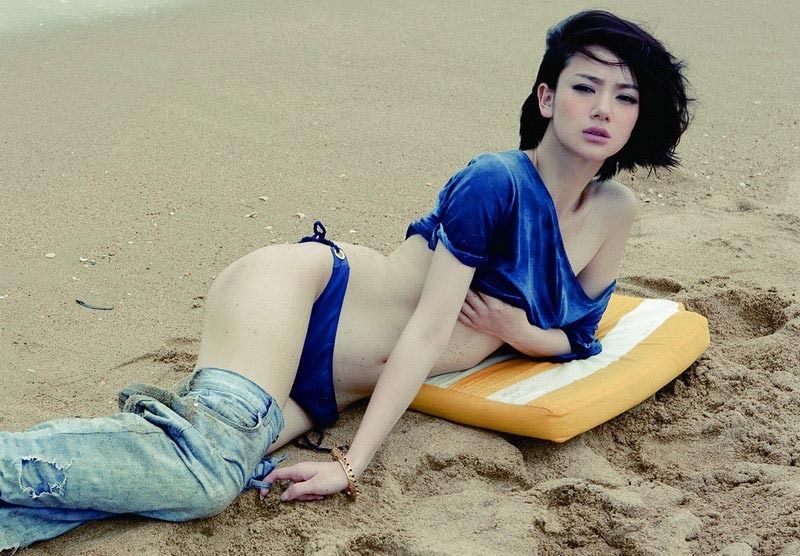 Stephy Qi Sexy and Hottest Photos , Latest Pics