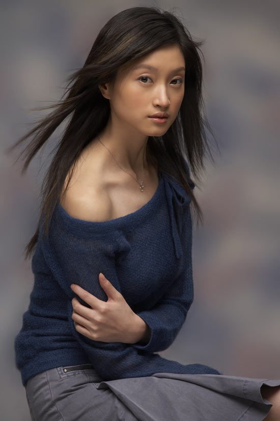 Jiani Shen Sexy and Hottest Photos , Latest Pics