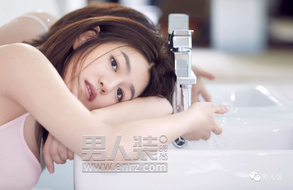 Michelle Chen Sexy and Hottest Photos , Latest Pics