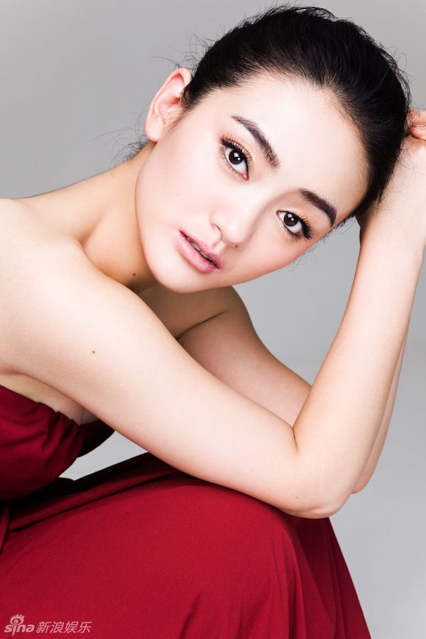 Jie Zhu Sexy and Hottest Photos , Latest Pics