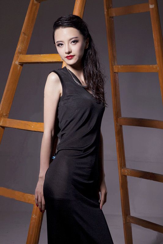 Zhixi Zhang Sexy and Hottest Photos , Latest Pics