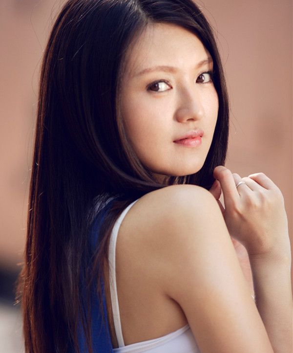 Jing Fu Sexy and Hottest Photos , Latest Pics