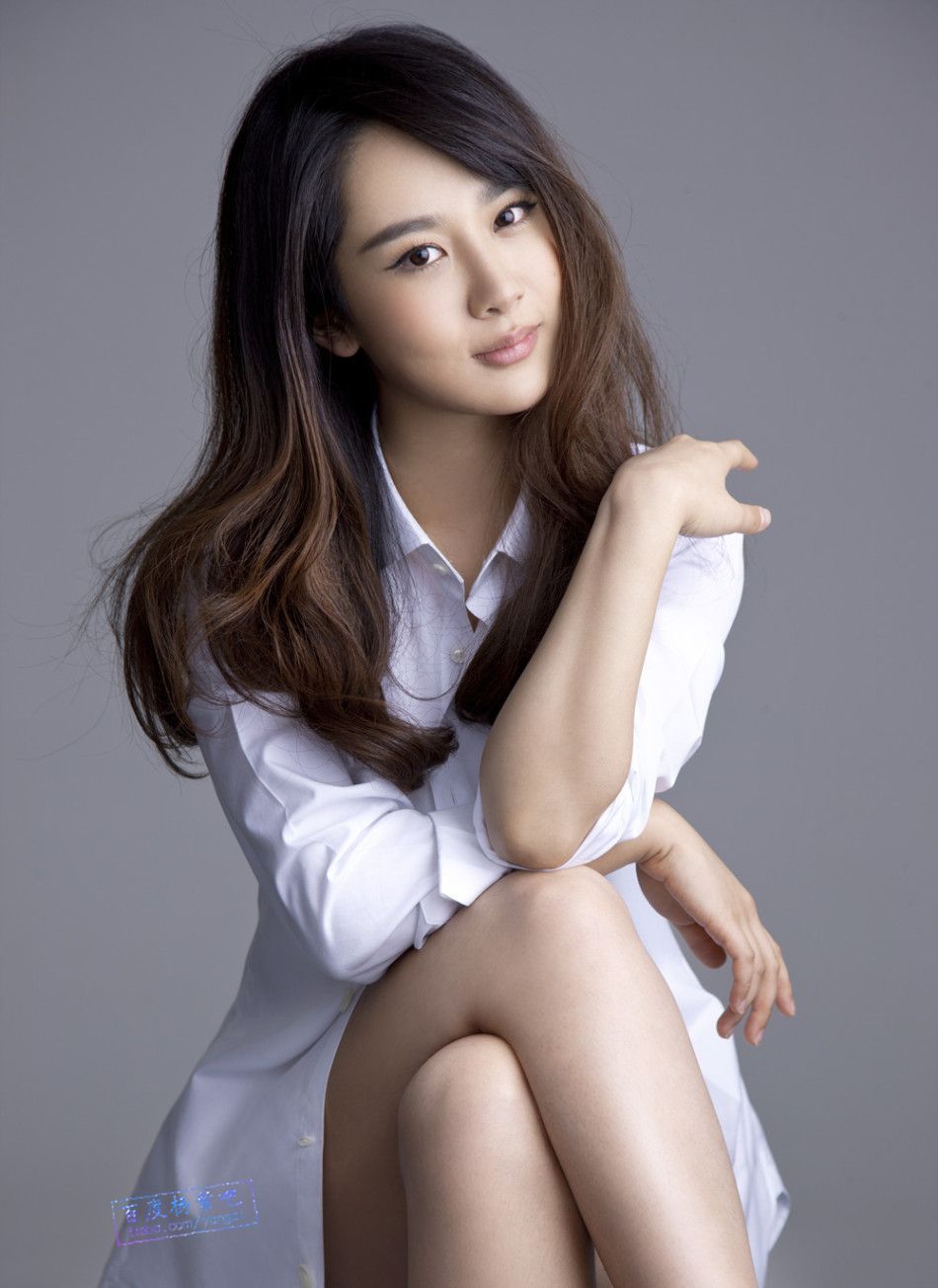 Zi Yang Sexy and Hottest Photos , Latest Pics